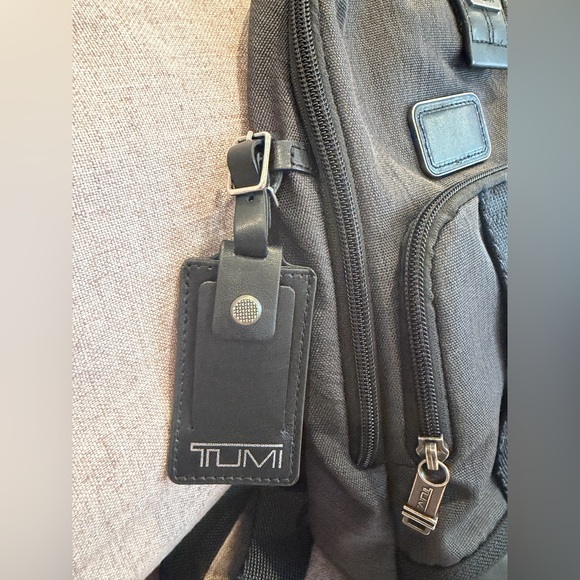 Tumi Charcoal Sling for Men/Women - Picture 8 of 10